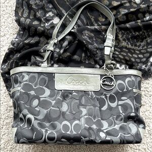 Authentic Coach Gray Signature East West Gallery Tote